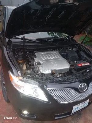 2010 Toyota Camry XLE V6 Sedan - Black