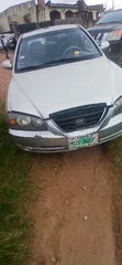 Hyundai Elantra 2004 Silver - 3