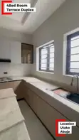 4-Bedroom Townhouse/Terrace a Utako, Abuja don Siyarwa - 3