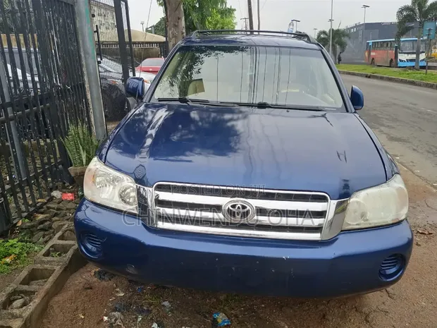 Toyota Highlander 2004 Blue - 1
