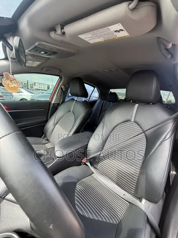 Toyota Camry SE 2022 - 1