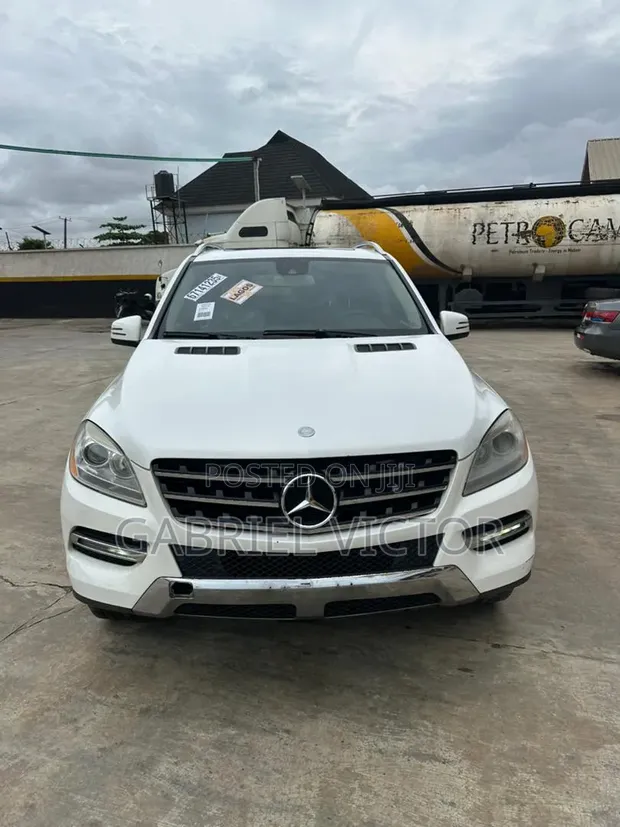 2014 Mercedes-Benz ML350 4MATIC SUV - 1