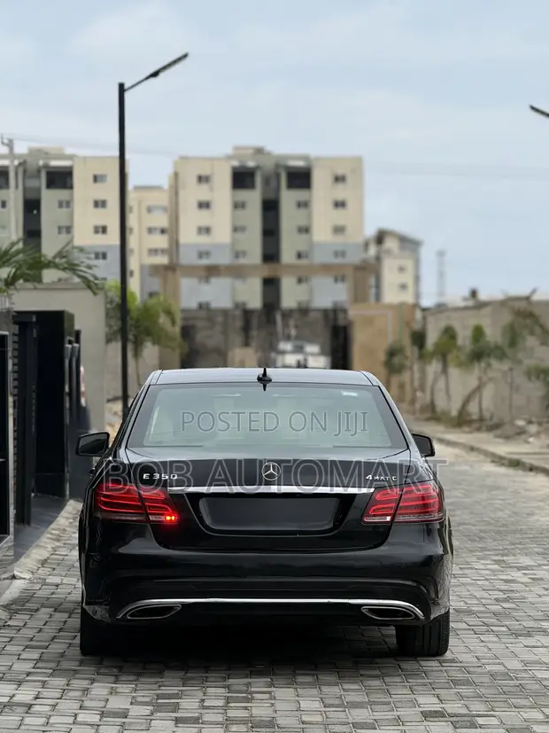 Mercedes-Benz E350 2014 Black - 1
