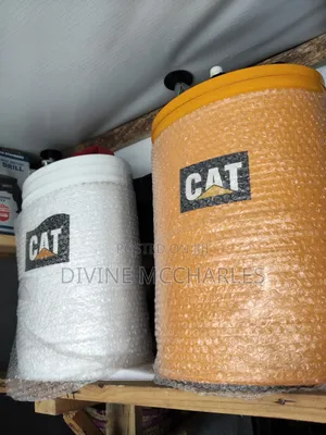 Brand New 20L Manual Grease Bucket Cat