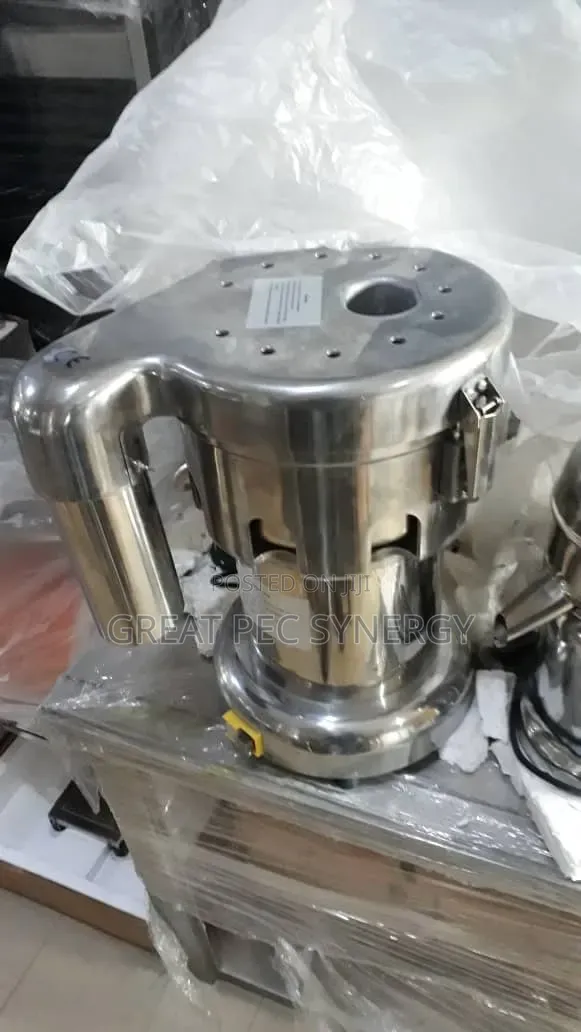 Commercial Juicer & Extractor (Industrial) - 1
