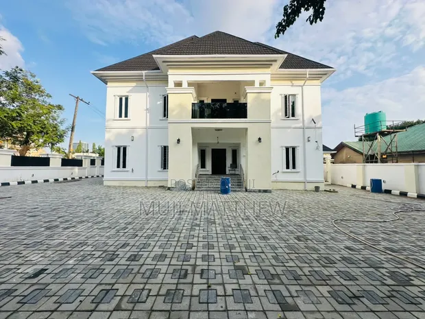 6-Bedroom Luxury Duplex for Sale in Wuse 2 - 1