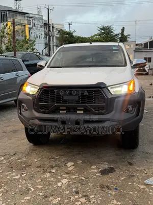Toyota Hilux Revo Double Cab Petrol 2.7 AWD Farar 2021
