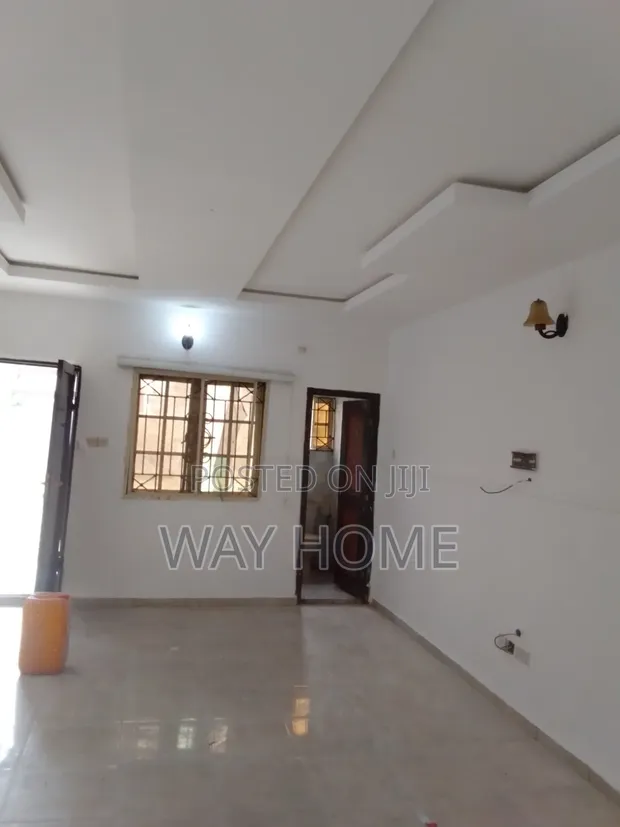 2 Bedroom Bungalow don haya a Meadow View, Ogombo - 1