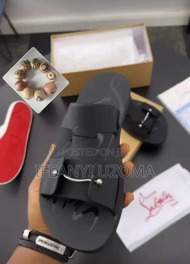Classic Men's Slippers - 1