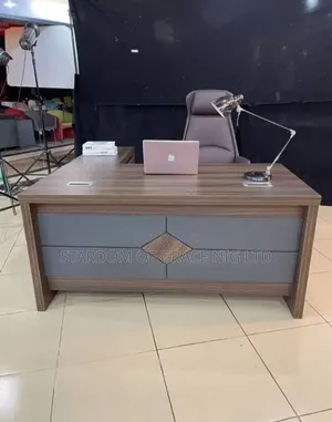Boss Office Products L-Shape Executive Desk 1.6m