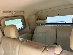 Lexus LX 570 2010 Mai Jinshina SUV