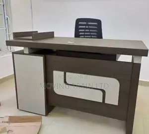 Boss Office Products Modern 1.4m Semi Office Table