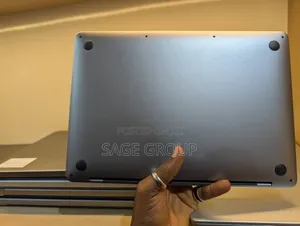 Apple MacBook Pro 2022 M2 8GB RAM 256GB SSD
