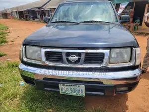 Nissan Frontier Pickup 2005 Black