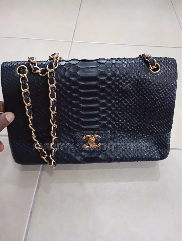 Channel Black Leather Handbag - 1
