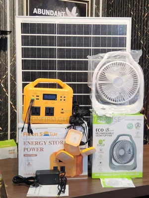 500W Solar Power Supply tare da 100W Panel, 4 Bulbs & Fan