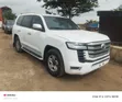 Toyota Land Cruiser 2010 White (Bulletproof) - 1