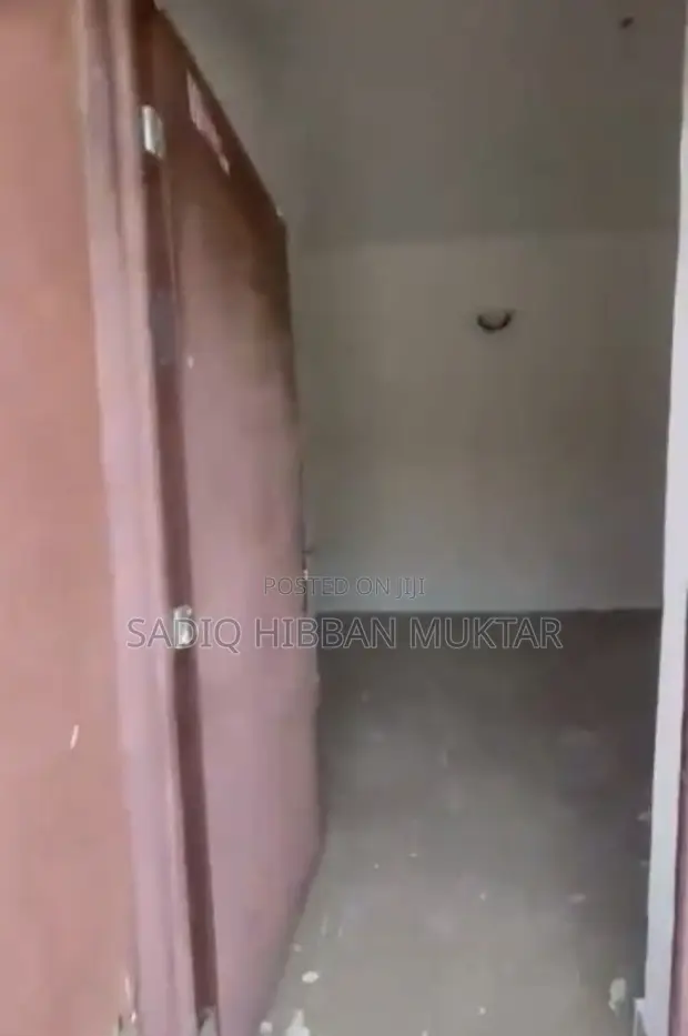 1 Bedroom Room & Parlour, Apo District - 1