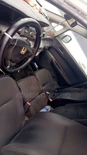Honda FR-V 2006 Fari
