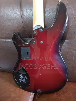 Yamaha BB1500A Bass Guitar Mai Igiyoyi 4 Mai Aiki
