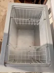 Newcastle 250L Amfani Da Aka Yi Na Freezer - 1