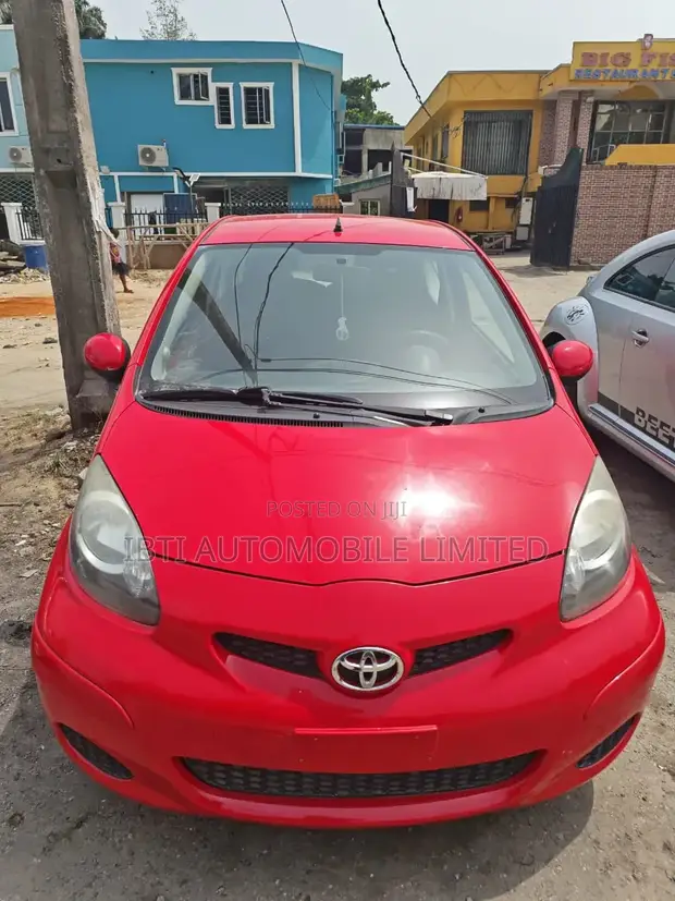 Toyota Aygo 1.0 3-Door 2008 Red - 1