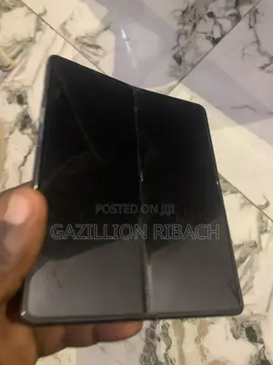 Samsung Galaxy Fold 512GB Baki (Fuska Tana Da Matsala)