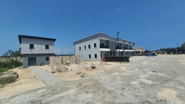 3-Bedroom Duplex with BQ in BQ Green Estate, VGC/Ajah - 1