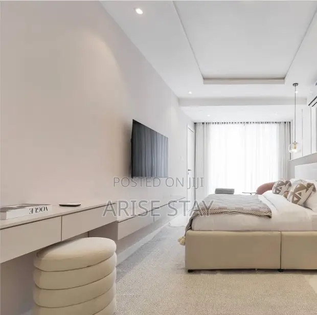 2-Bedroom Shortlet with Pool, Gym & City View | Lekki Phase 1 - 1