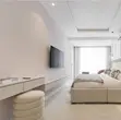 2-Bedroom Shortlet tare da Pool, Gym & City View | Lekki Phase 1 - 1