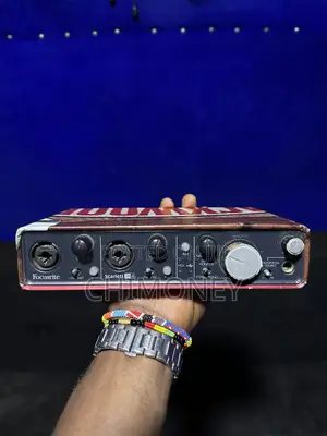 Focusrite Scarlett 2i4 Audio Interface