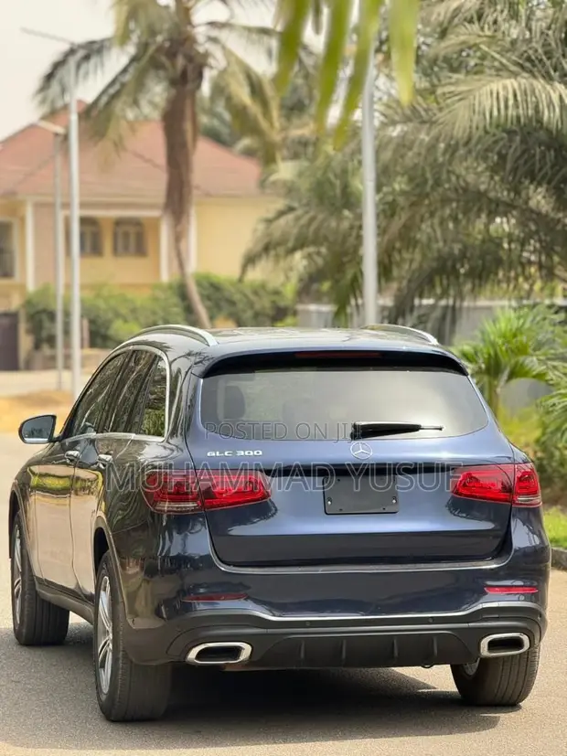 Mercedes-Benz GLC-Class 2021 Blue - 1