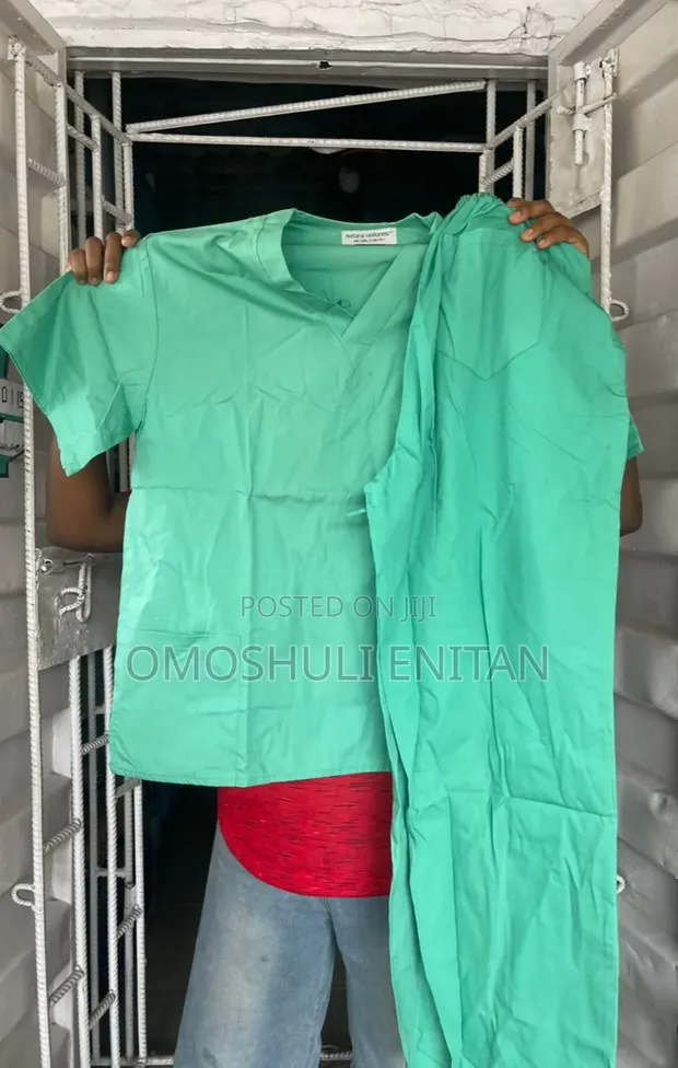 Uniforms na Ma'aikata don Masu Gida, Masu Tsabta, Nannies, Likita - 1