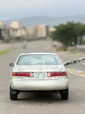 Toyota Camry 2001 Gray