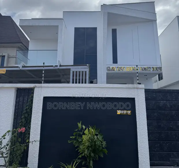 Furnished 4-Bedroom Duplex in Diamond Estate, Enugu - 1