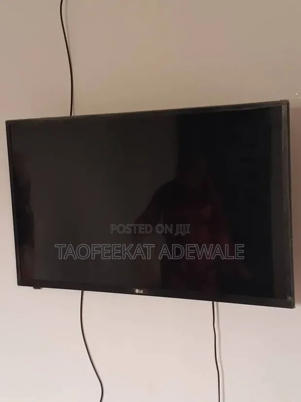 32-Inch LG LED TV - 1