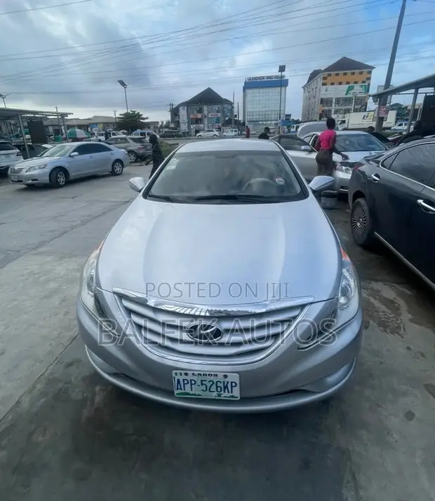 Hyundai Sonata 2013 Silver Mai Rajista - 1