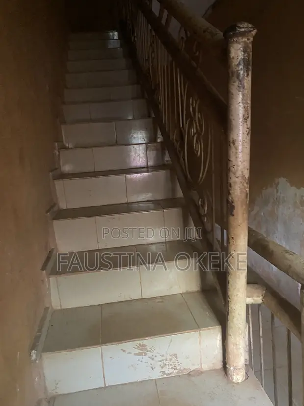 3-Bedroom Block of Flats for Rent in Area 3 - 1