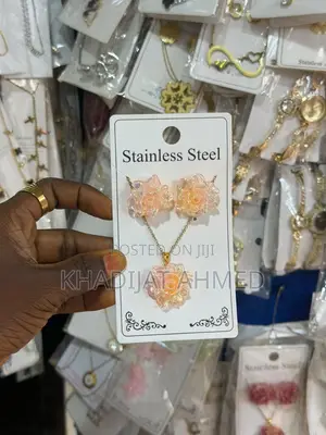 Jewelry Set: Necklace and Earrings