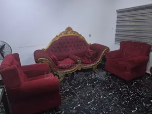 Sofa Royal Mai Tsarki Mai Zama 2 da Singles 2