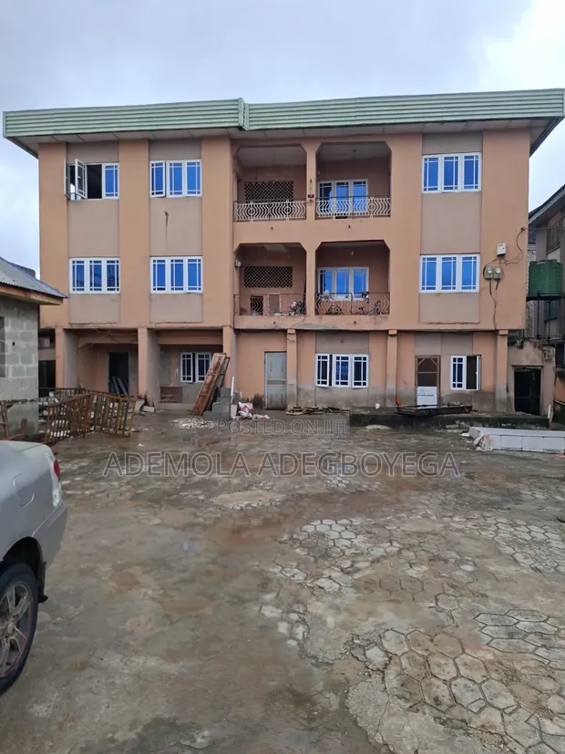 2 Bedroom Block of Flats for Rent in Ijegun - 1