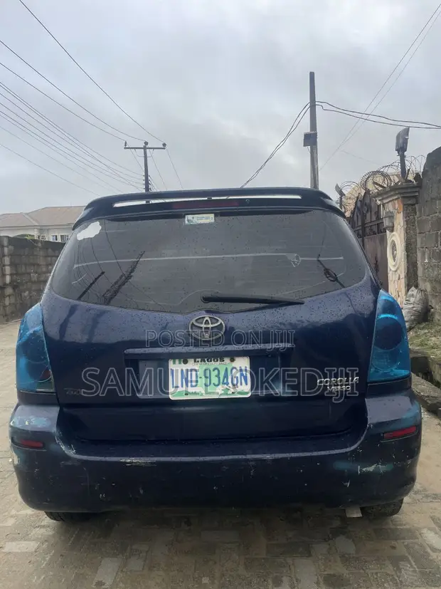 Toyota Corolla Verso 1.8 VVT-i Automatic 2008 Blue - 1
