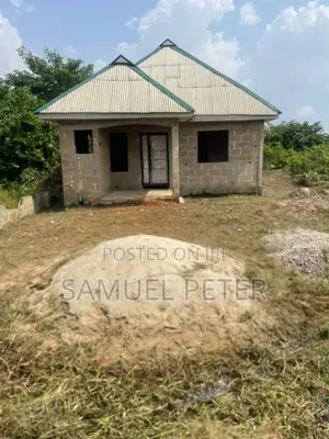 Uncompleted 4 Bedroom Flat on Half Plot in Agbowa