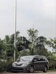 Toyota Highlander 2012 Grey - 1