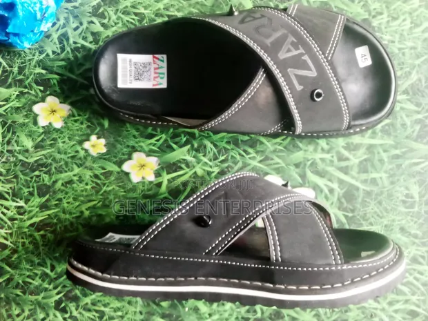 Zara Men's Black Leather Brogues - Size 44 - 1