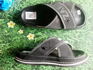 Zara Men's Black Leather Brogues - Size 44