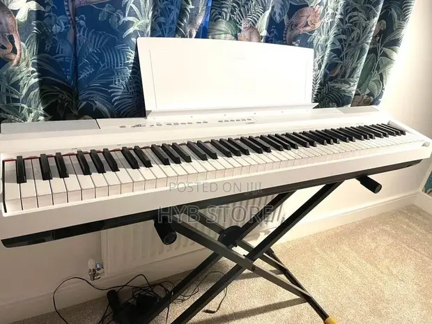 Yamaha P-105 Digital Piano Mai Tsabta (88 Weighted Keys) - 1