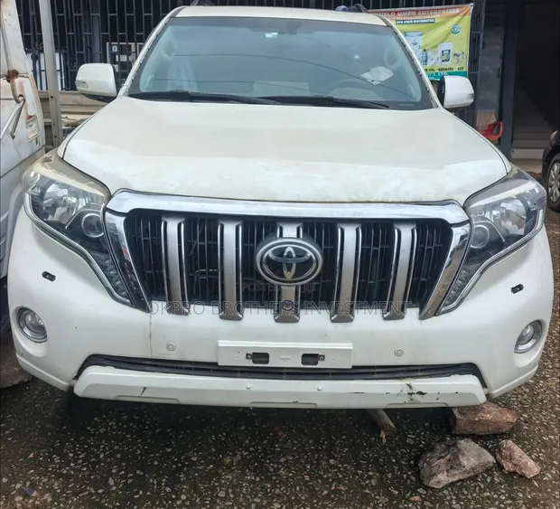 Toyota Land Cruiser Prado 3.0 D-4D 2015 White - 1
