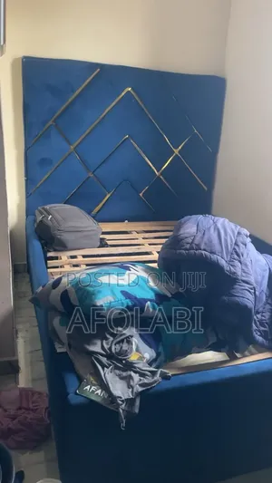 Home Interiors Blue and Gold Bed Frame (4x6)