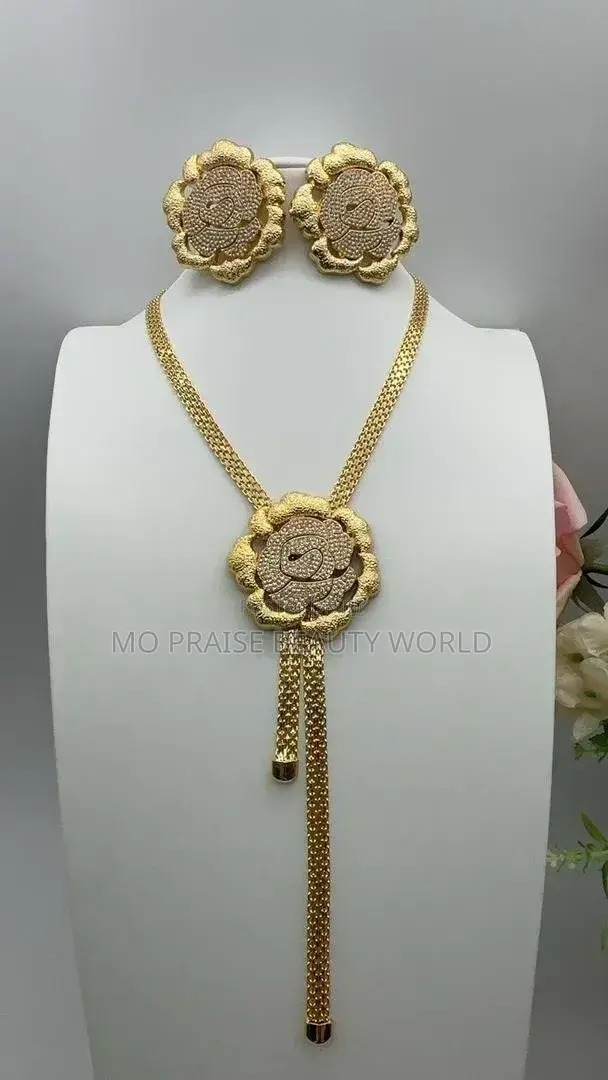Kyawawan Saitin 'Yan Kunnen Sarkar Kaya Ga Mata - 1